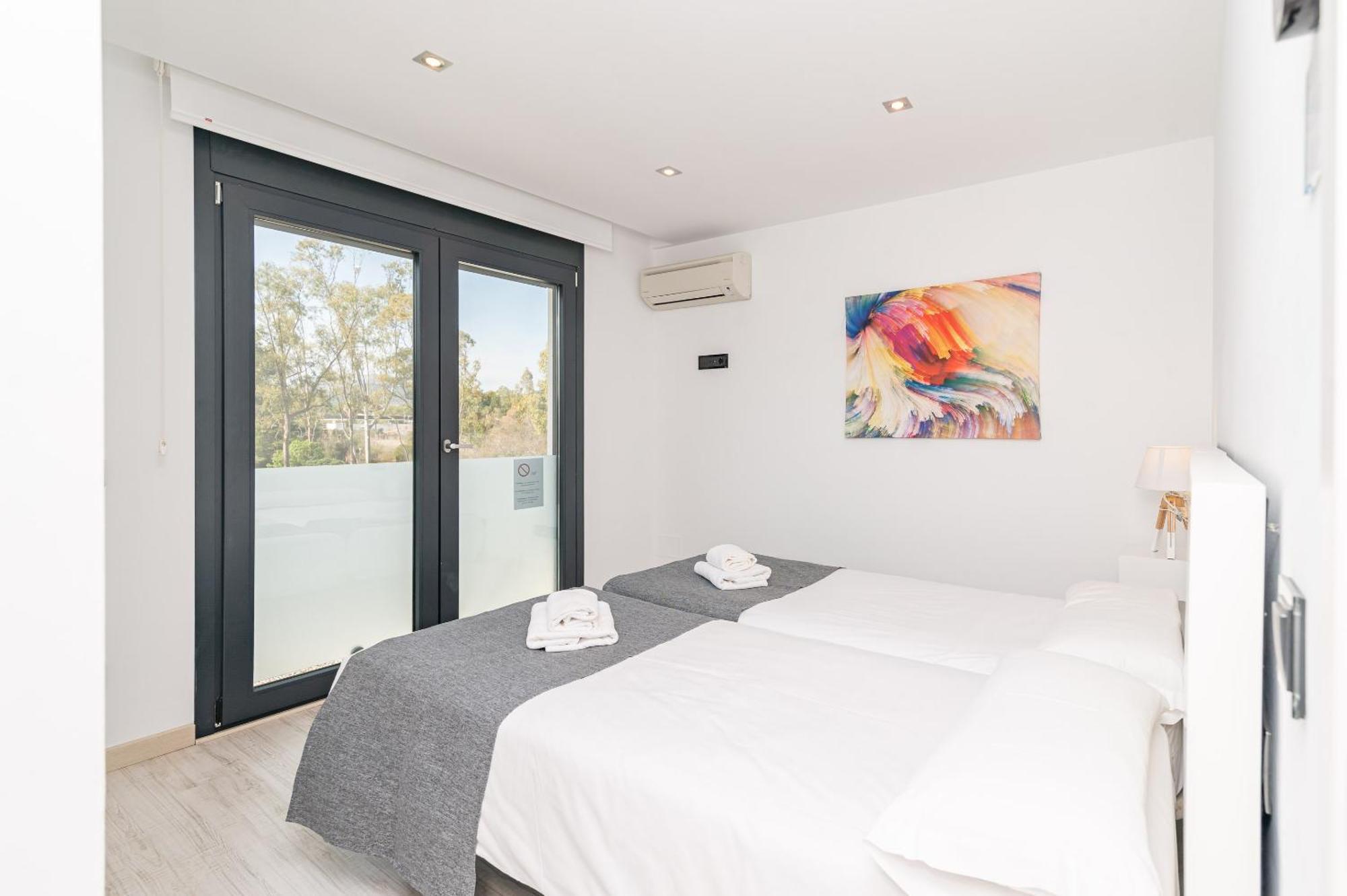 אלקודיה Beach Villa Cosins 1 Mel By Sealand Villas מראה חיצוני תמונה
